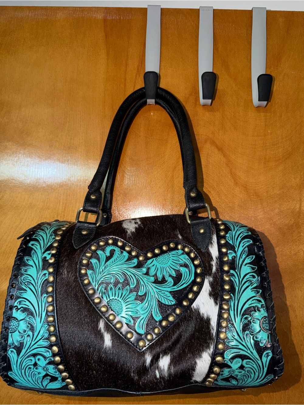 Women's Turquoise Floral Heart Accent Cowhide Satchel Bag